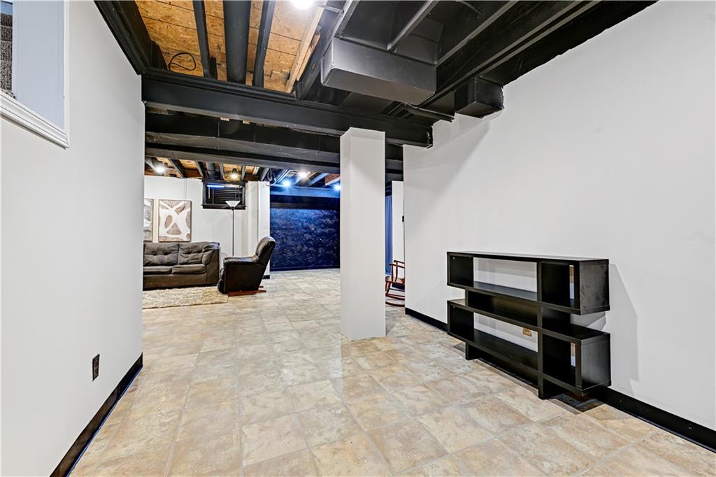 12909 Reeder Street Overland Park, KS 66213 - Photo 33 of 35