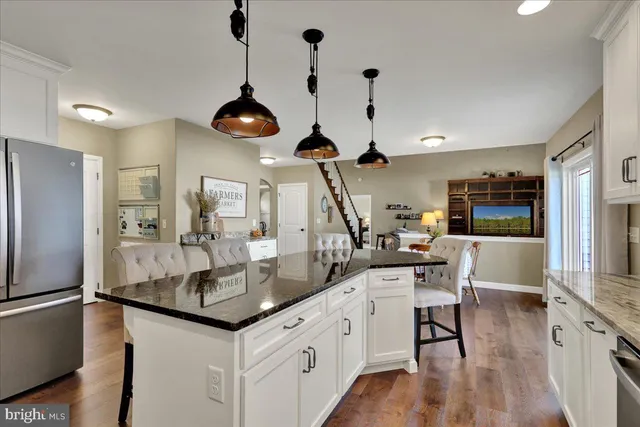 $569,900 | 44 Ensore Court, Fleetwood, PA 19522