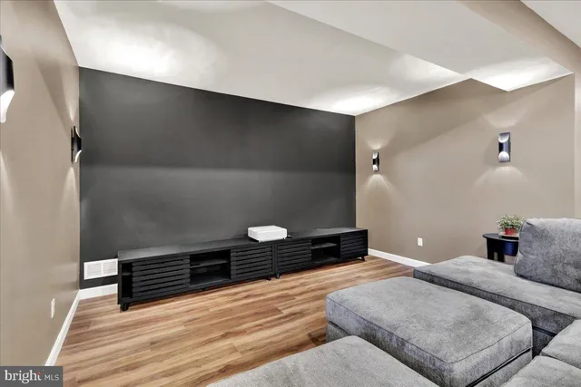 $569,900 | 44 Ensore Court, Fleetwood, PA 19522