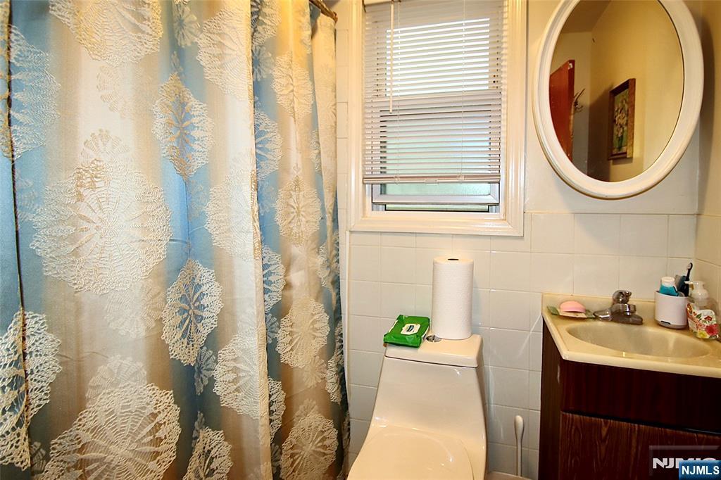 182 Main Street Garfield, NJ 07026 - Photo 19 of 22