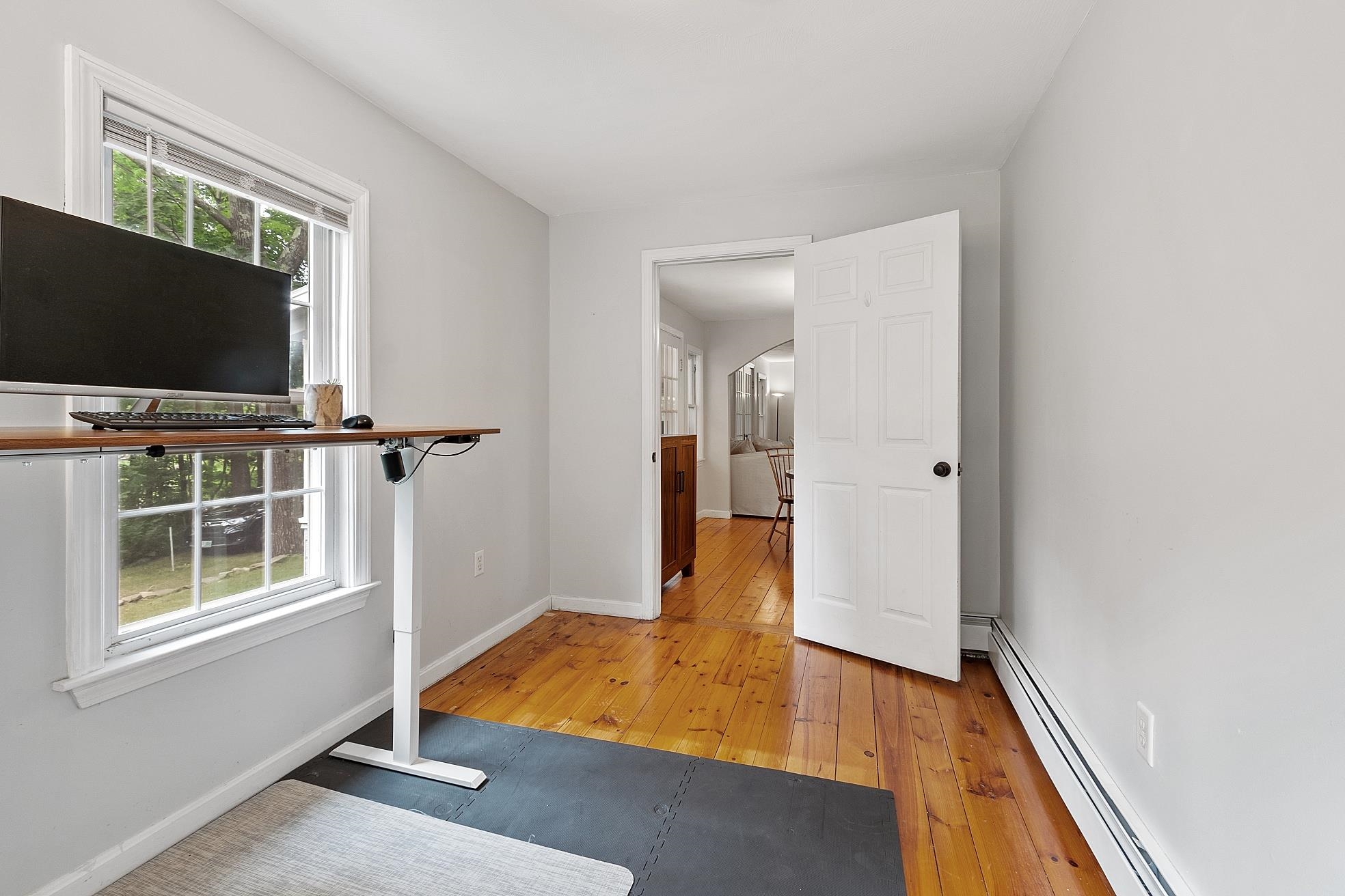 7 Beaver Lake Road Derry, NH 03038 - Photo 11 of 36