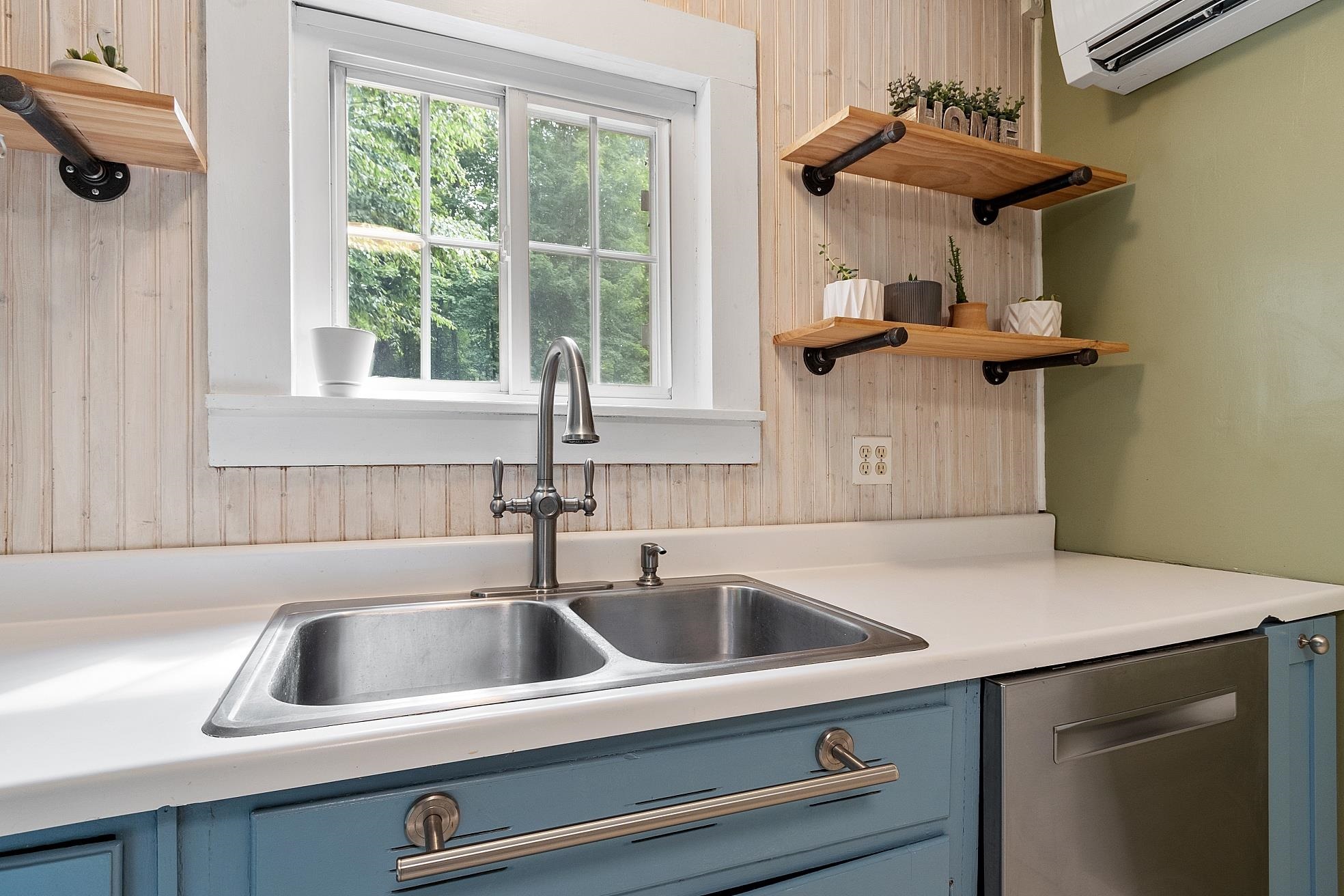 7 Beaver Lake Road Derry, NH 03038 - Photo 17 of 36