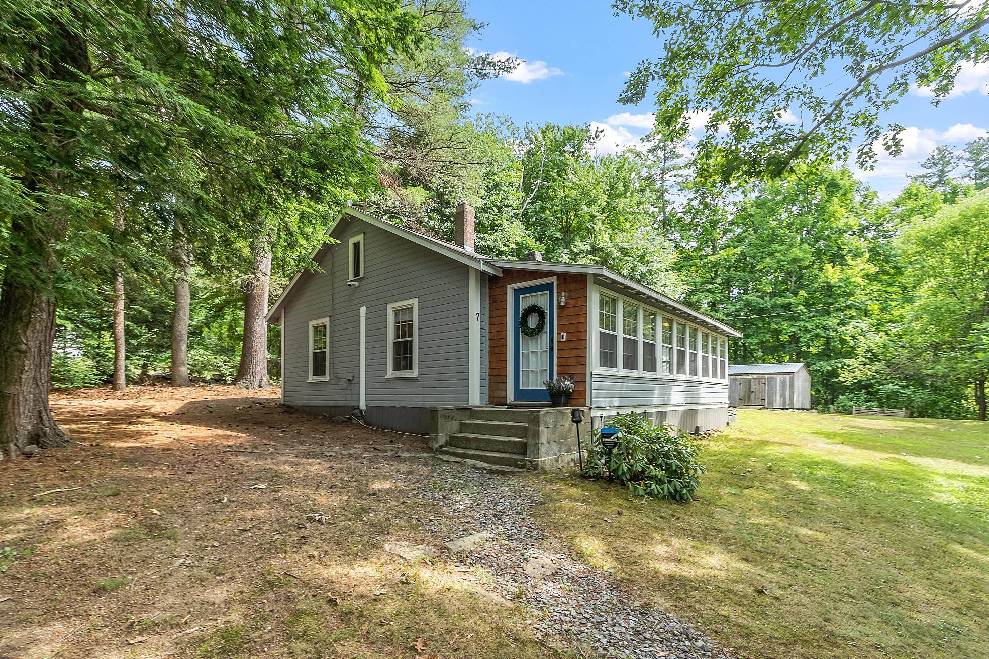 7 Beaver Lake Road Derry, NH 03038 - Photo 2 of 36