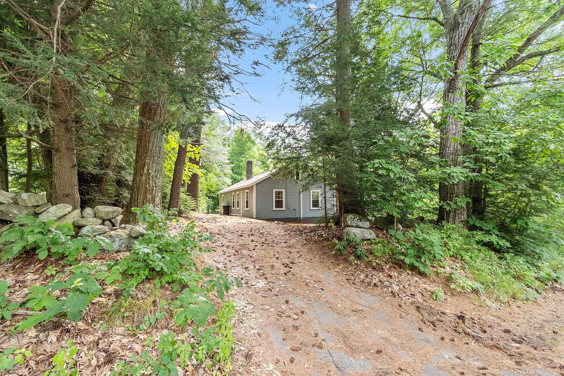 7 Beaver Lake Road Derry, NH 03038 - Photo 29 of 36