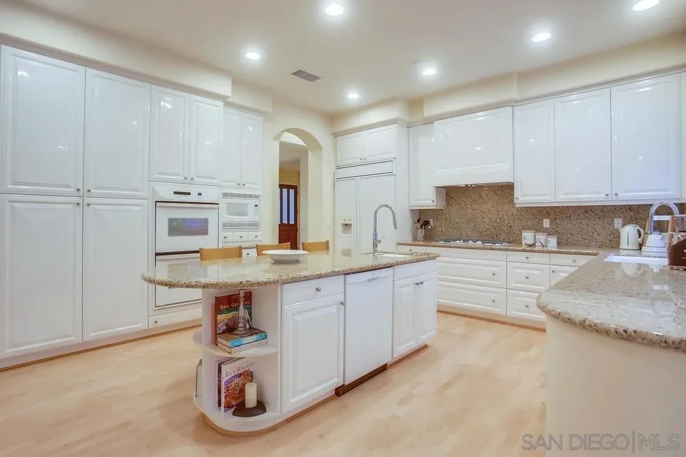 13620 Ash Hollow Crossing Road Poway, CA 92064 - Photo 33 of 75 Gallery Image 33