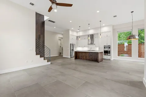 $925,000 | 1307 Clifford Avenue, Austin, TX 78702