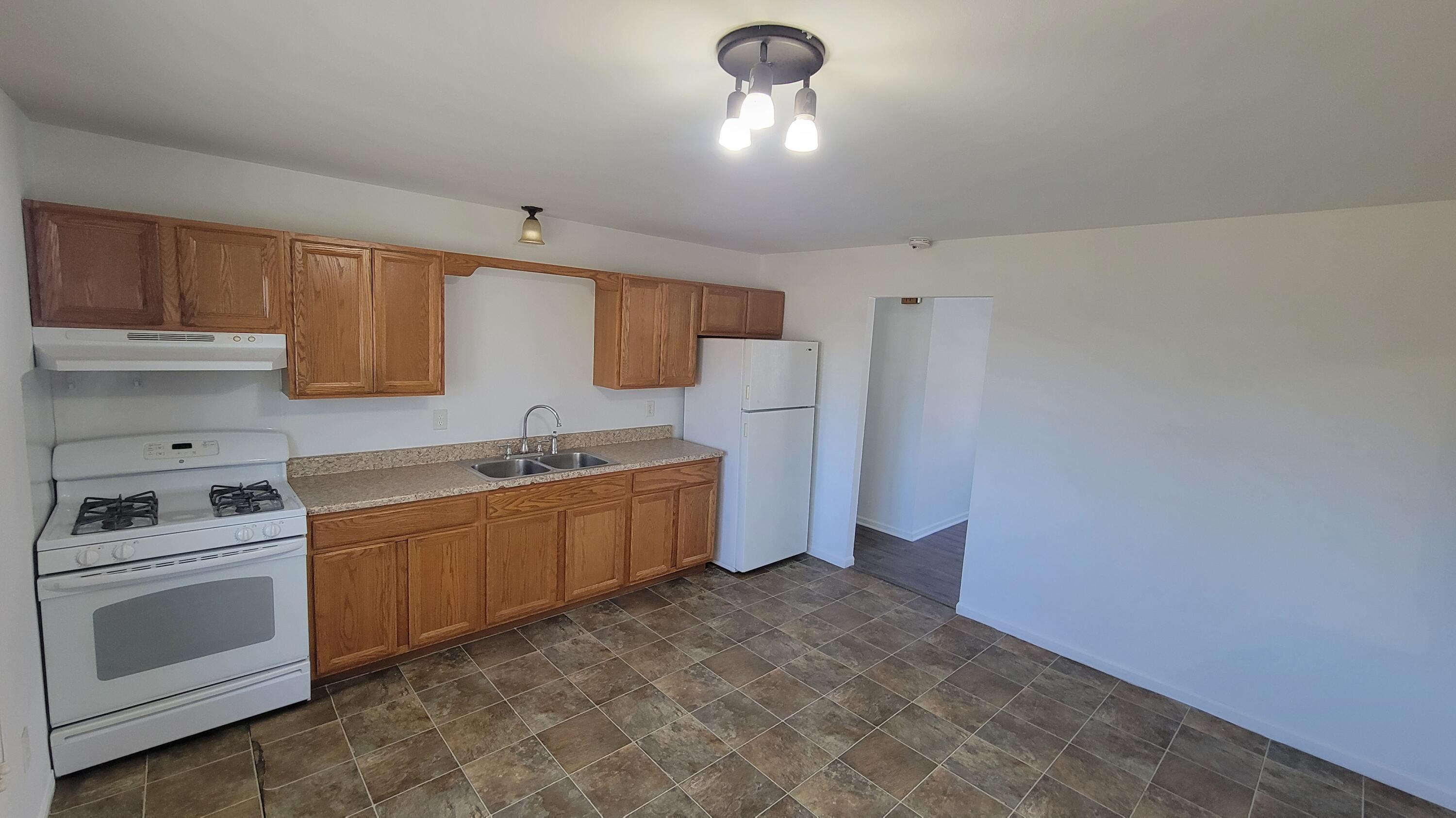 627 Oxford Road Valparaiso, IN 46385 - Photo 3 of 14 3000x1687
