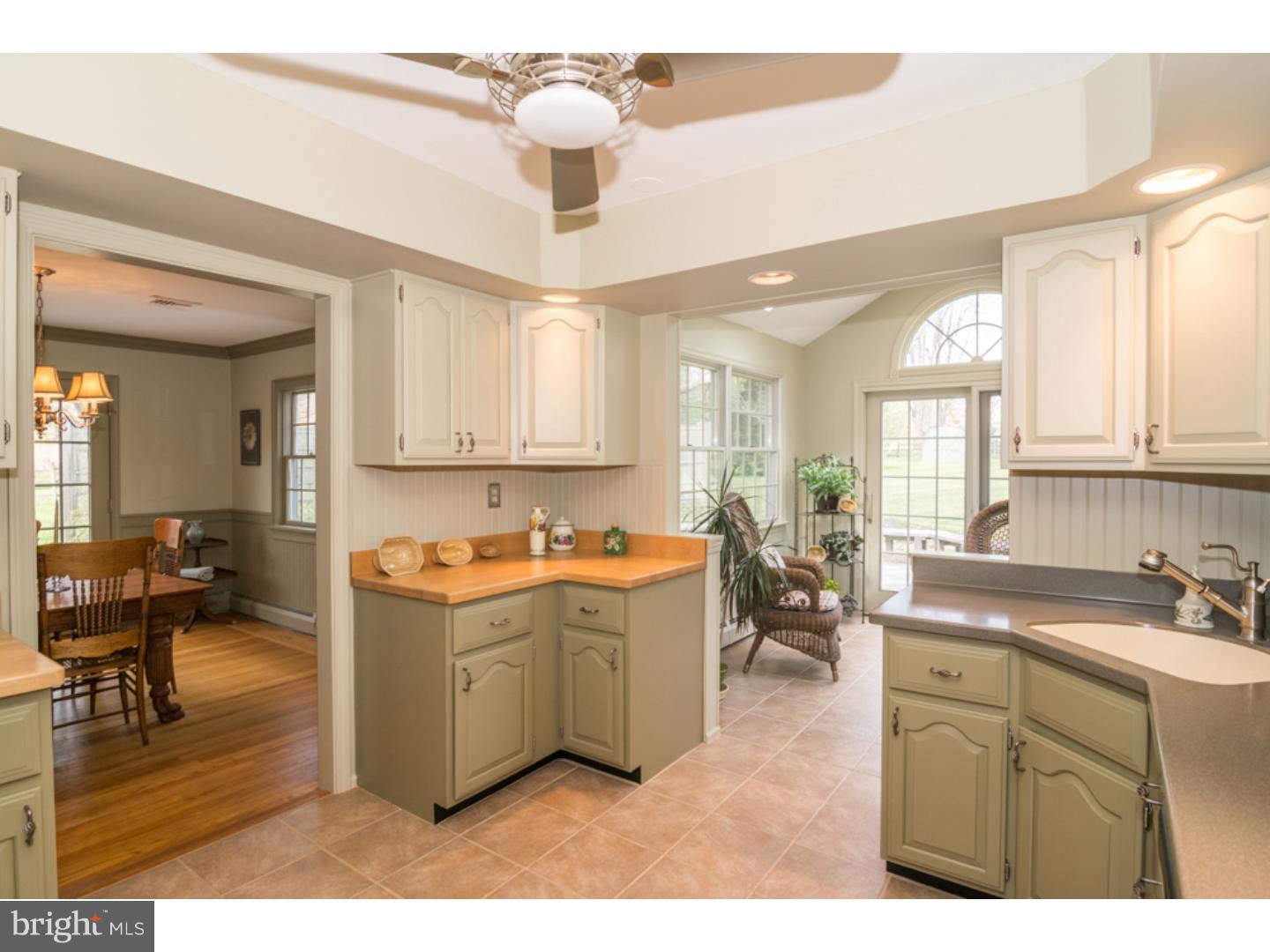 1255 Creek Road Furlong, PA 18925 - Photo 11 of 25 Kitchen