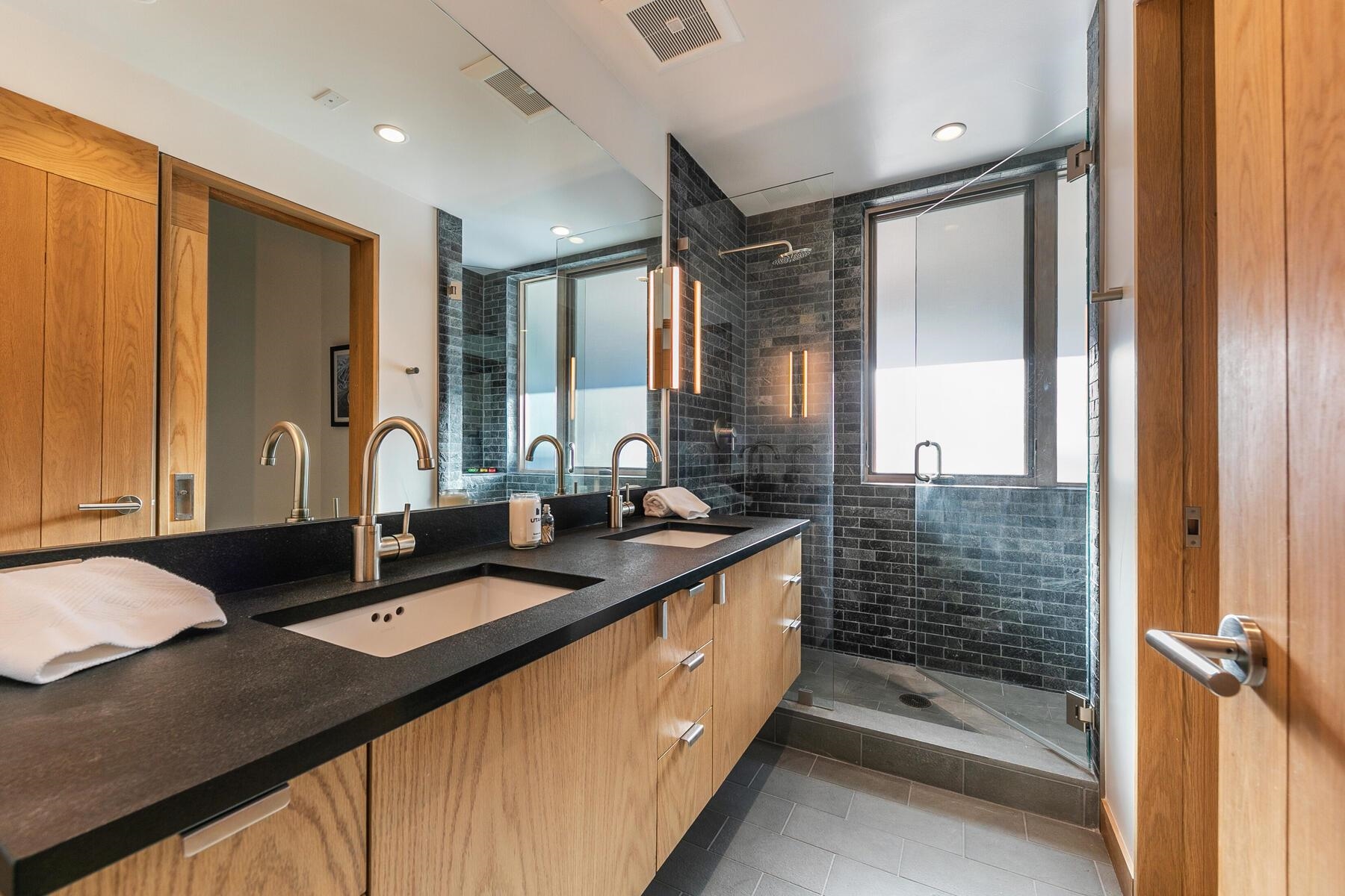 15024 Peak View Place, Unit 5 Truckee, CA 96161 - Photo 17 of 28