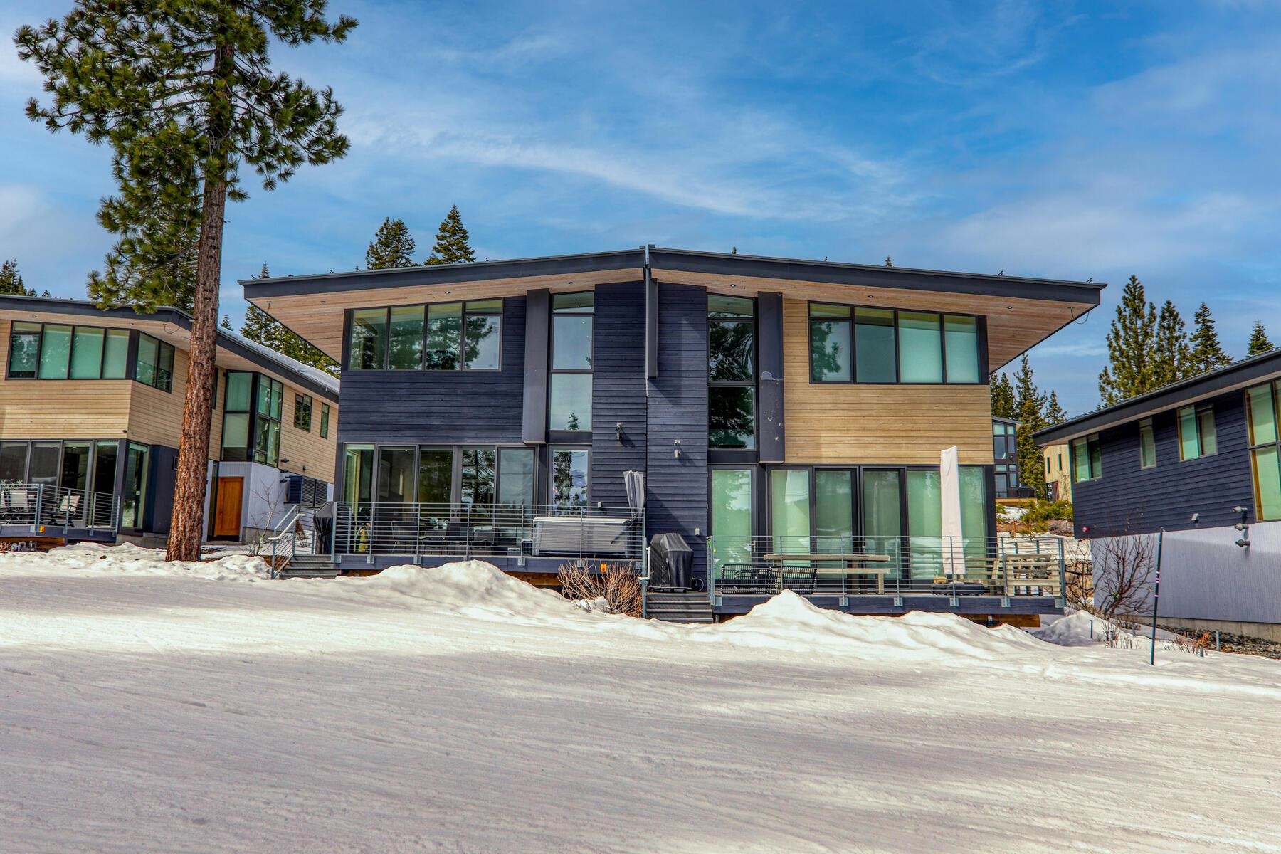 15024 Peak View Place, Unit 5 Truckee, CA 96161 - Photo 2 of 28