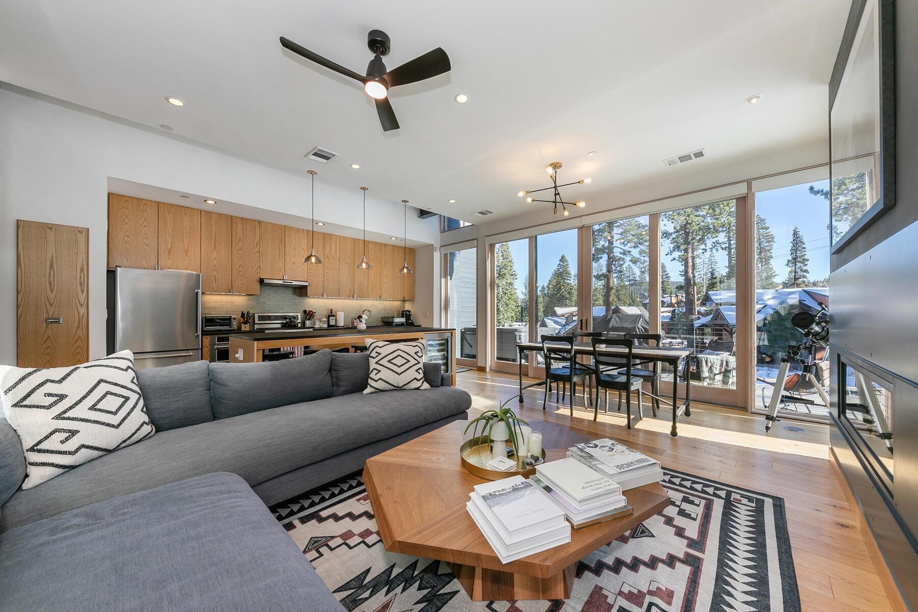 15024 Peak View Place, Unit 5 Truckee, CA 96161 - Photo 4 of 28