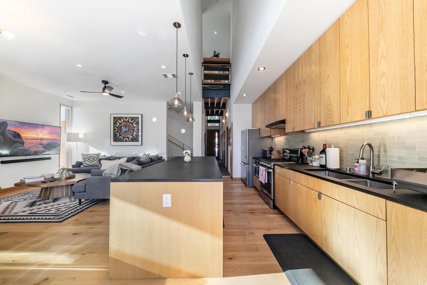 15024 Peak View Place, Unit 5 Truckee, CA 96161 - Photo 9 of 28