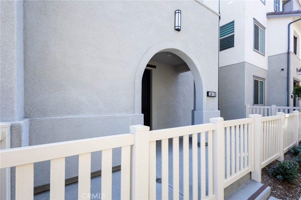 2640 Sprout Lane, Unit 104 Corona, CA 92883 - Photo 18 of 20 a view of a entrance