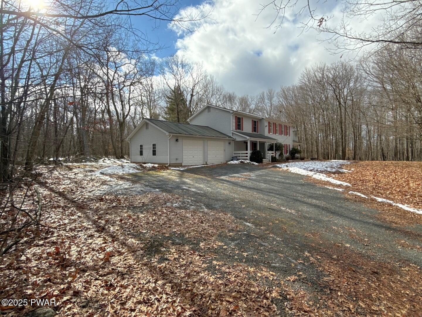 101 Daniels Road Hawley, PA 18428 - Photo 71 of 74 98-driveway view