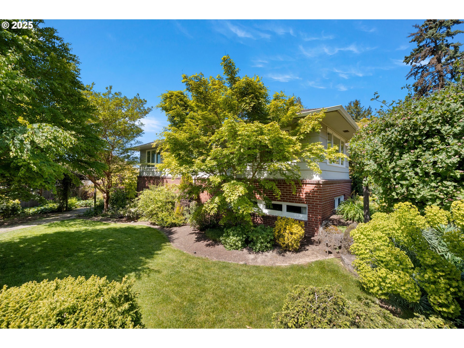 3755 Southwest Jerald Way Portland, OR 97221 - Photo 42 of 48 Gallery Image 42