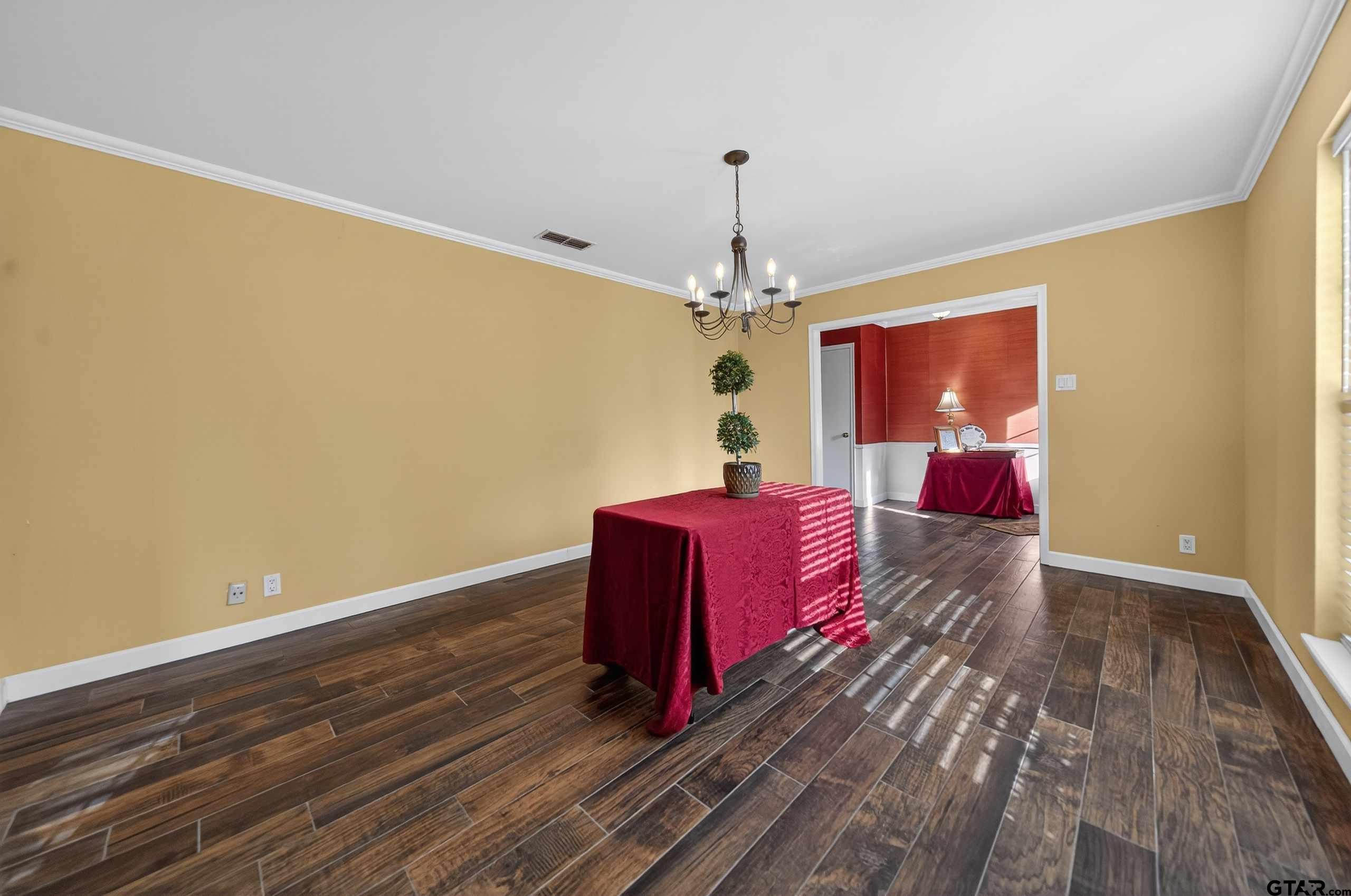 4411 Richmond Road Tyler, TX 75703 - Photo 11 of 31