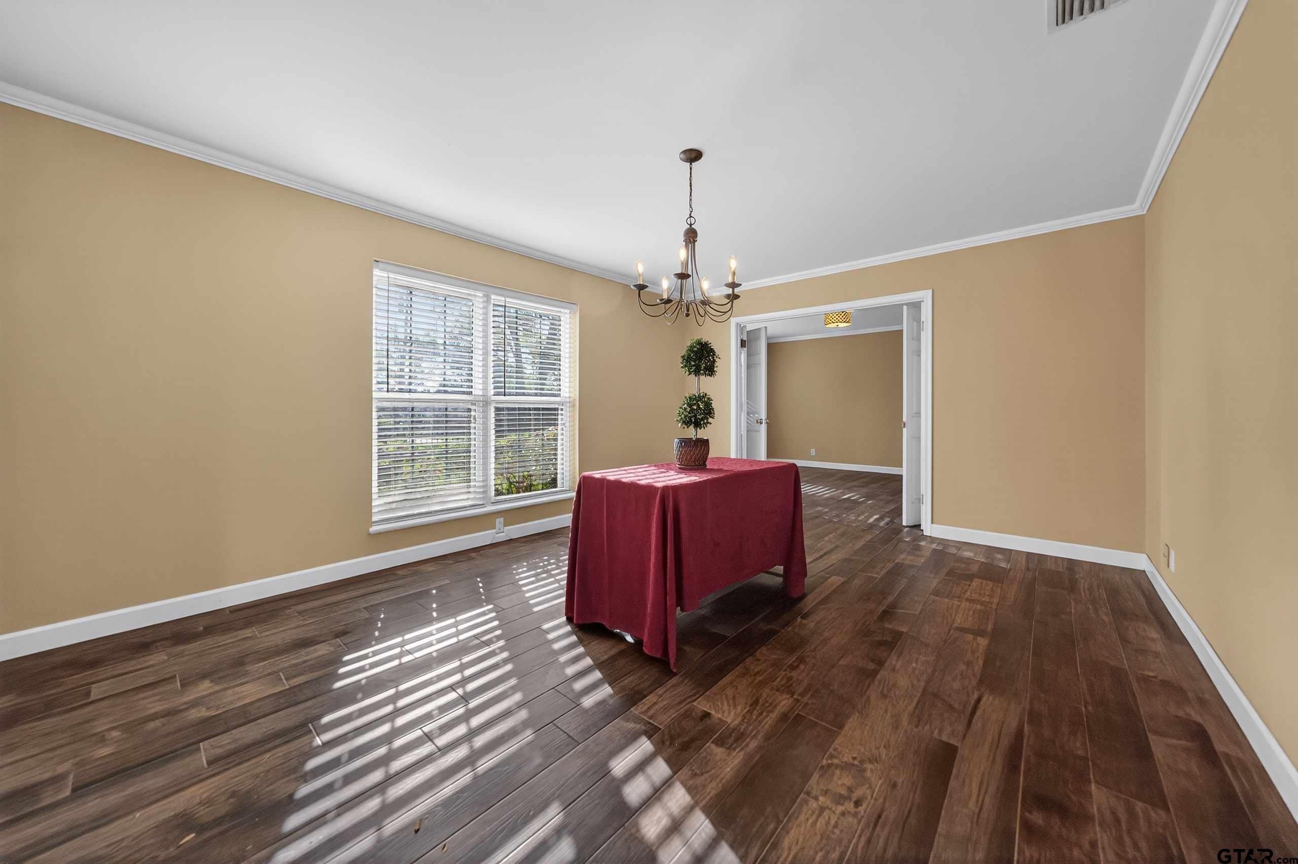 4411 Richmond Road Tyler, TX 75703 - Photo 12 of 31