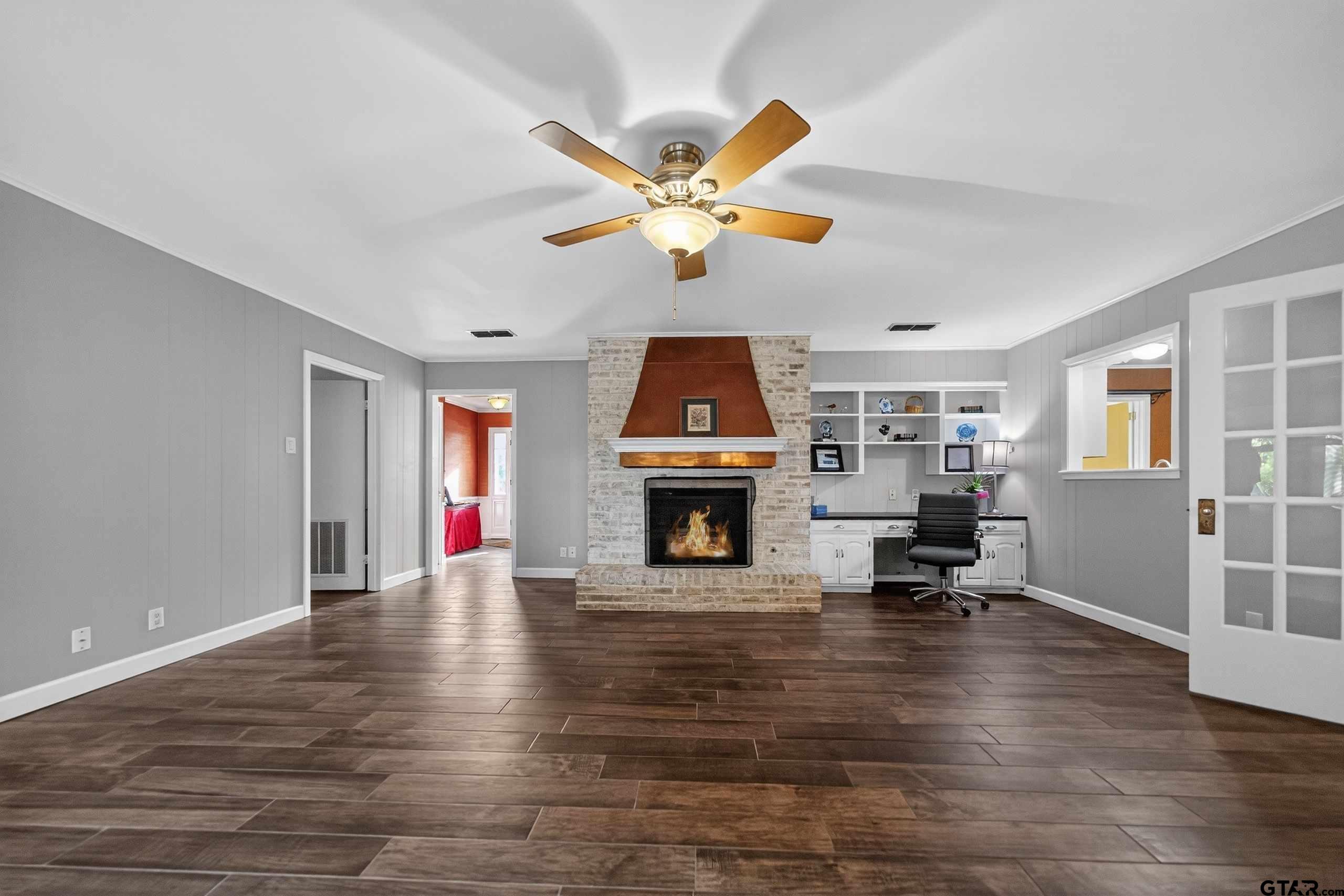 4411 Richmond Road Tyler, TX 75703 - Photo 15 of 31