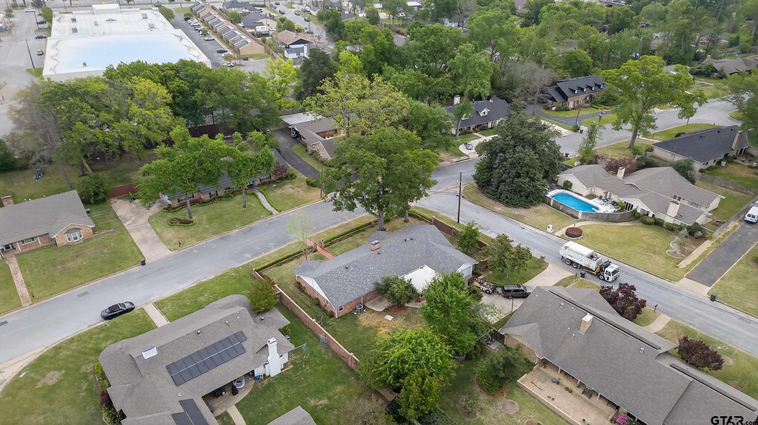 4411 Richmond Road Tyler, TX 75703 - Photo 7 of 31