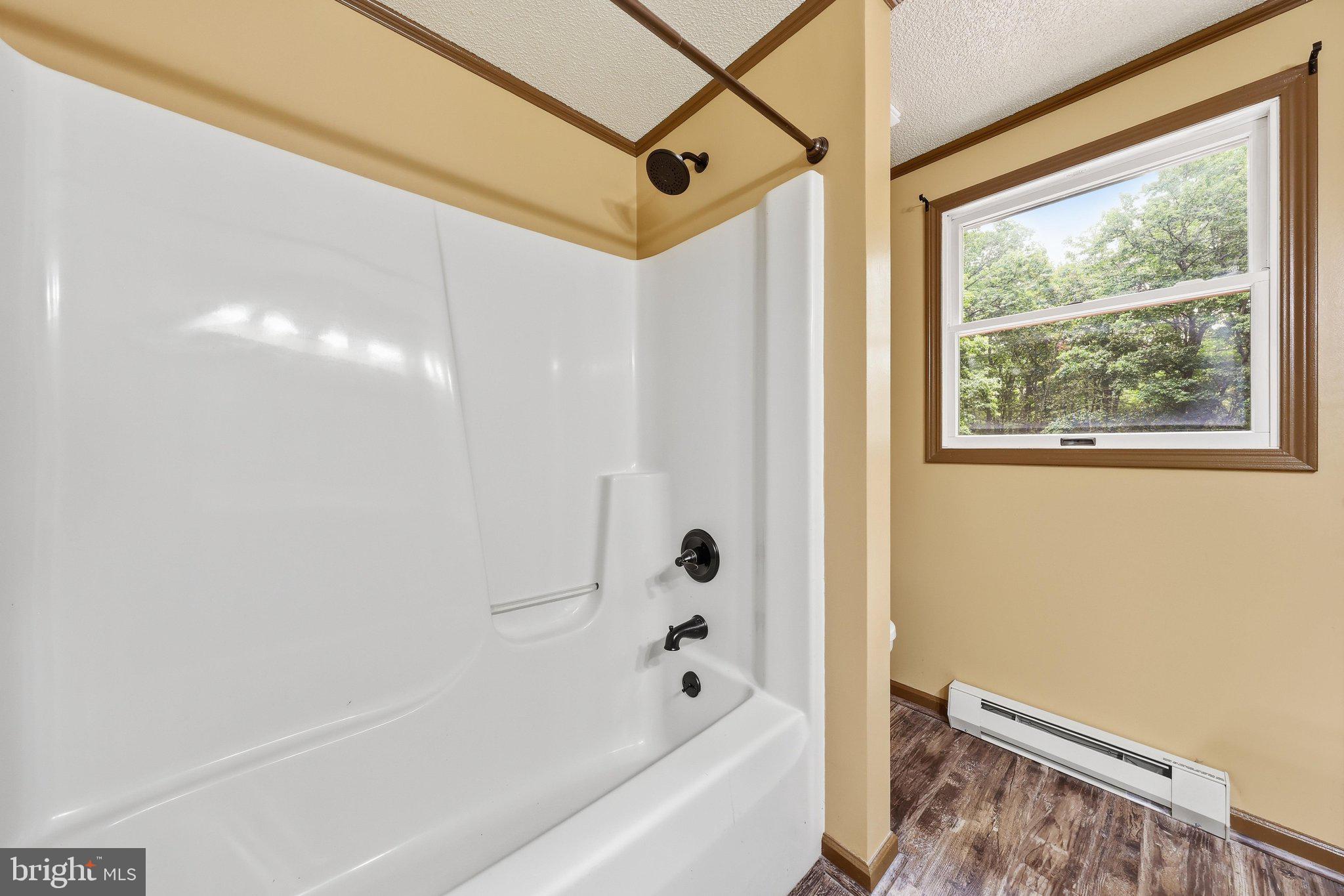 1335 Brown Road Knoxville, MD 21758 - Photo 28 of 68 Hall Bathroom