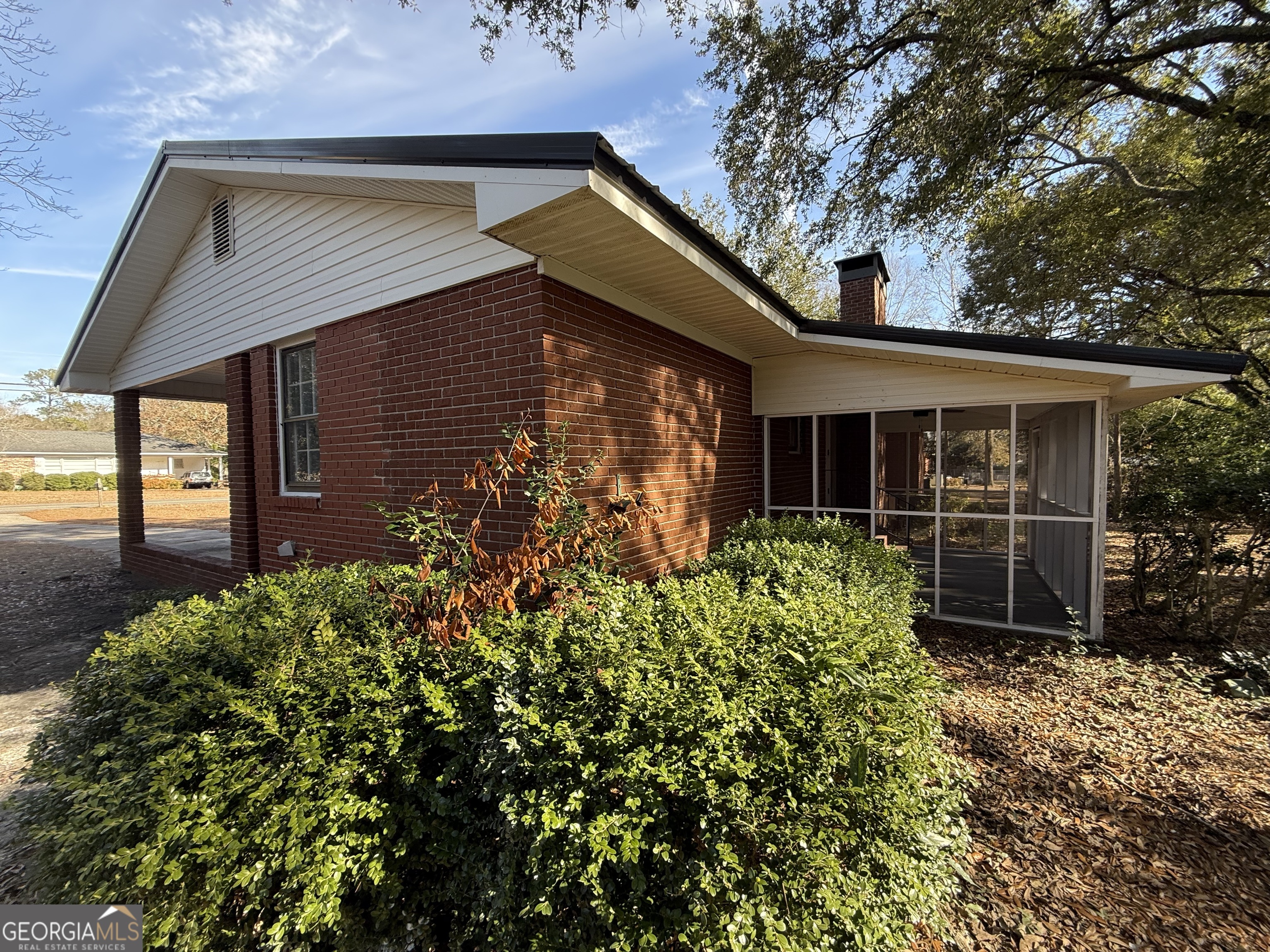 1612 Knox Street Dublin, GA 31021 - Photo 5 of 37