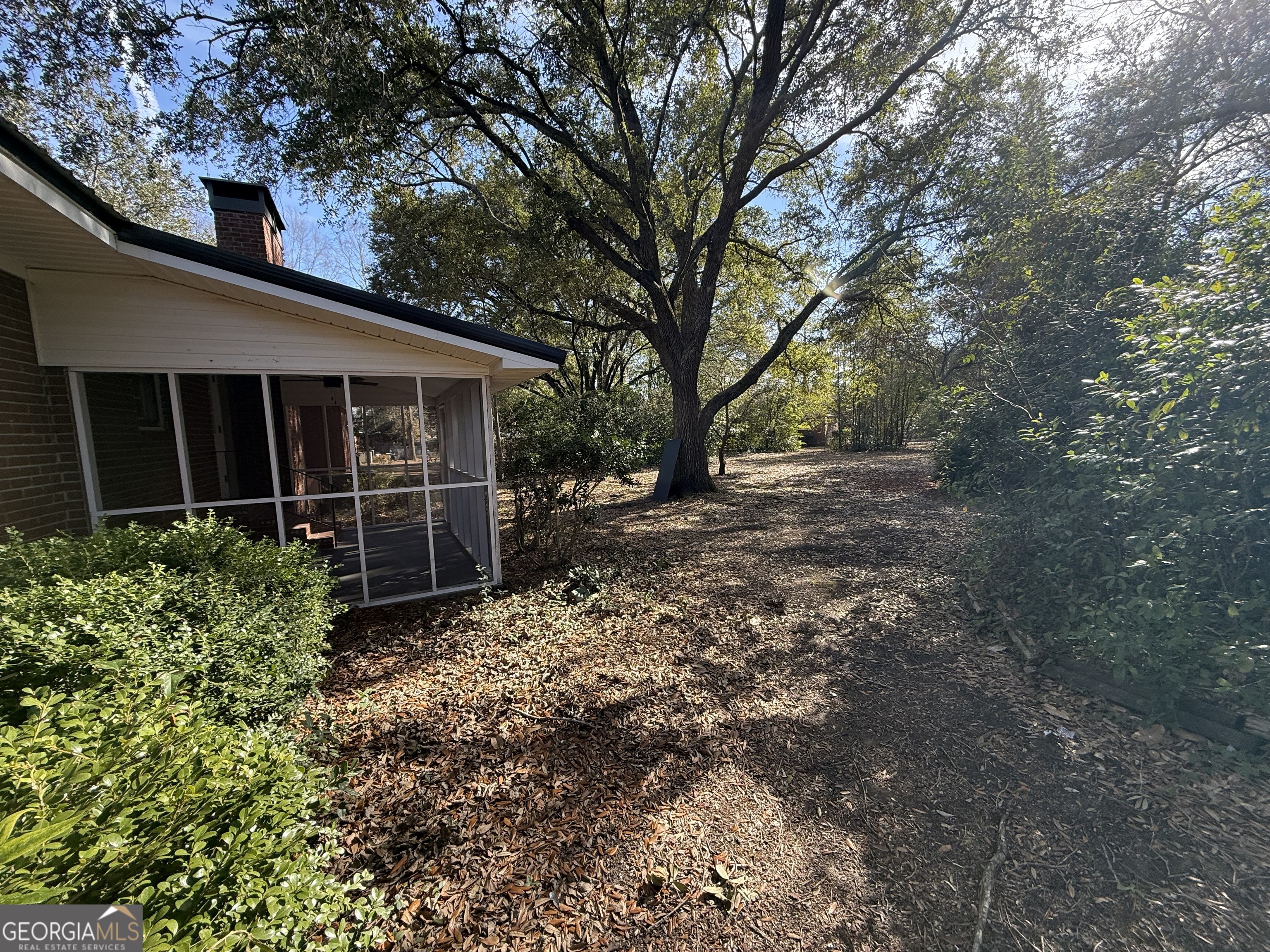 1612 Knox Street Dublin, GA 31021 - Photo 6 of 37