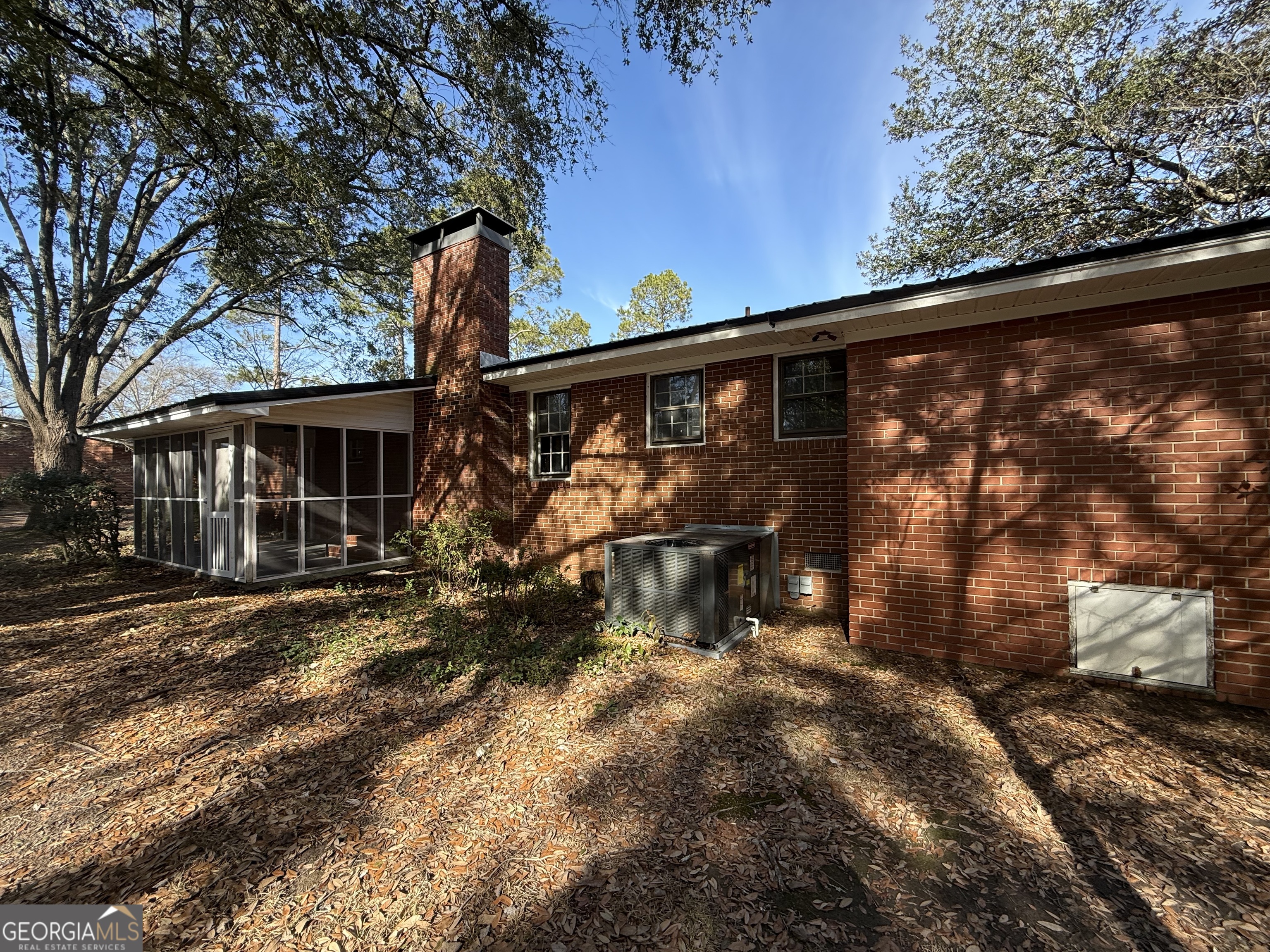 1612 Knox Street Dublin, GA 31021 - Photo 9 of 37