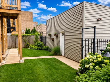 $689,000 | 4315 North Richmond Street, Unit 1N, Chicago, IL 60618