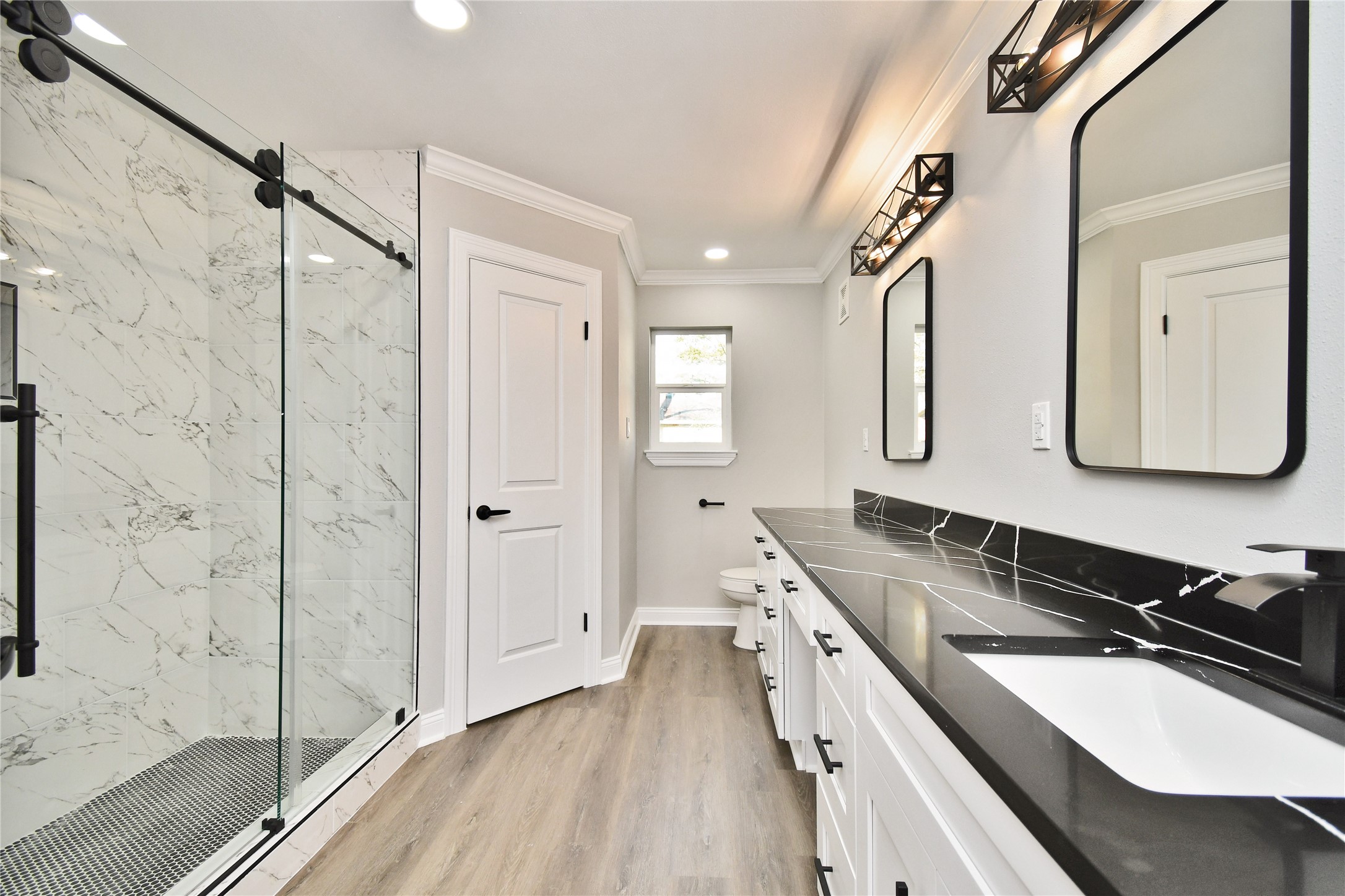 2035 Round Spring Drive Houston, TX 77339 - Photo 21 of 33 Primary Bathroom