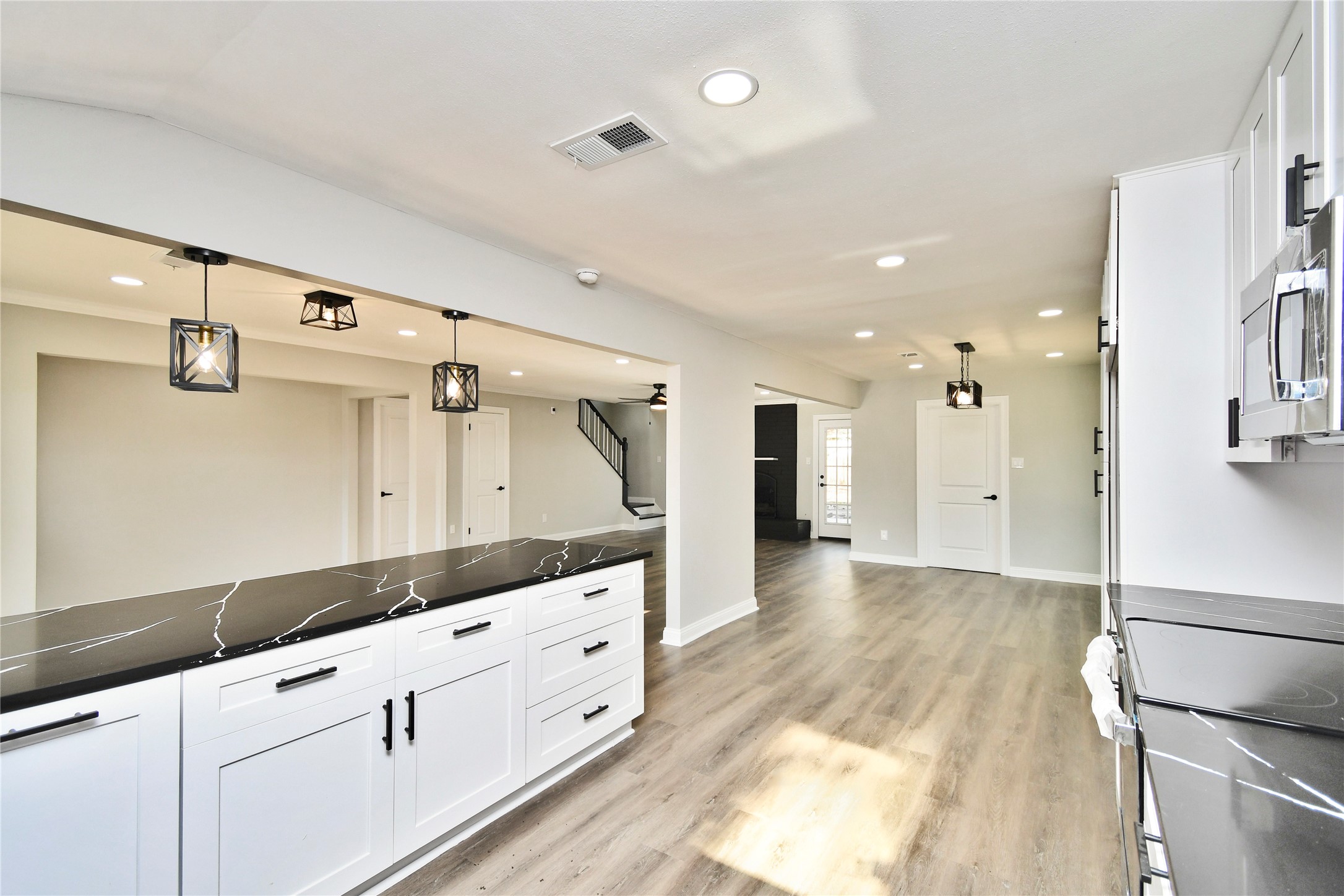 2035 Round Spring Drive Houston, TX 77339 - Photo 28 of 33 Kitchen/Living Room
