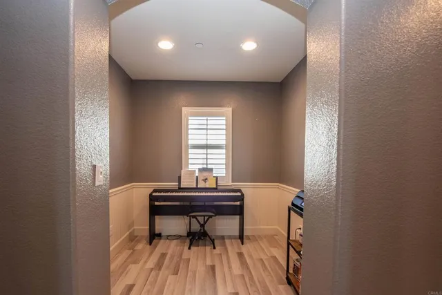 $1,149,000 | 2402 Honeybell Lane, Escondido, CA 92027