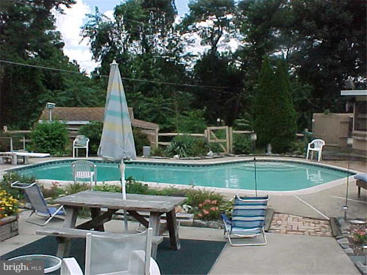 39 Ridge Road Aston, PA 19014 - Photo 17 of 25
