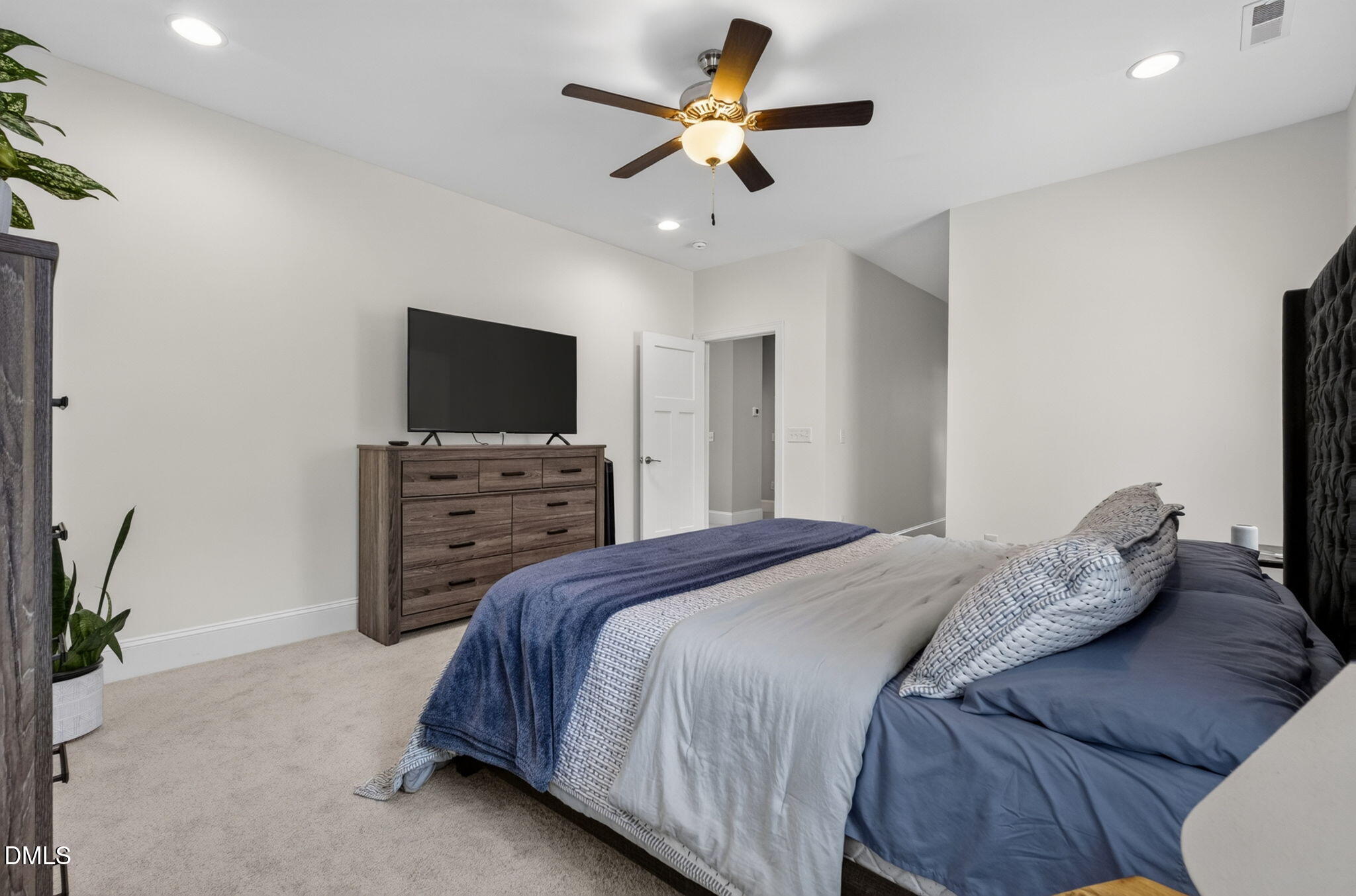 5017 Centerbud Place Raleigh, NC 27606 - Photo 21 of 33 24-web-or-mls-5017 Centerbud Place -24