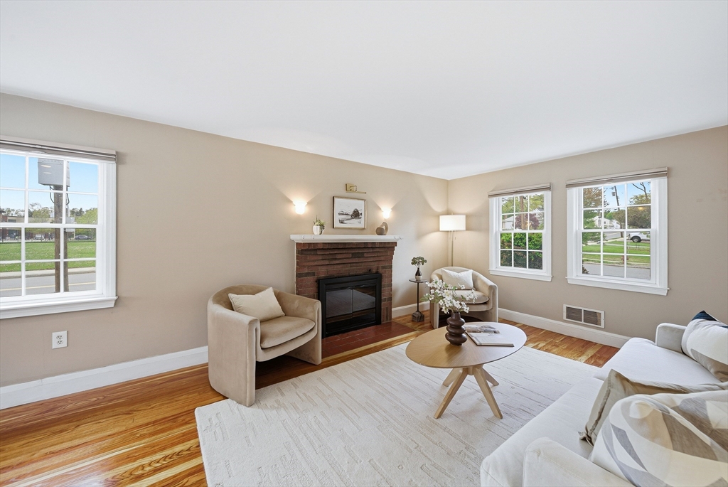 28 Myopia Road Stoneham, MA 02180 - Photo 9 of 42