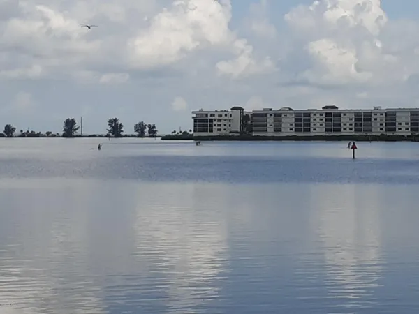 $2,600 | 200 South Banana River Boulevard, Unit 2310, Cocoa Beach, FL 32931