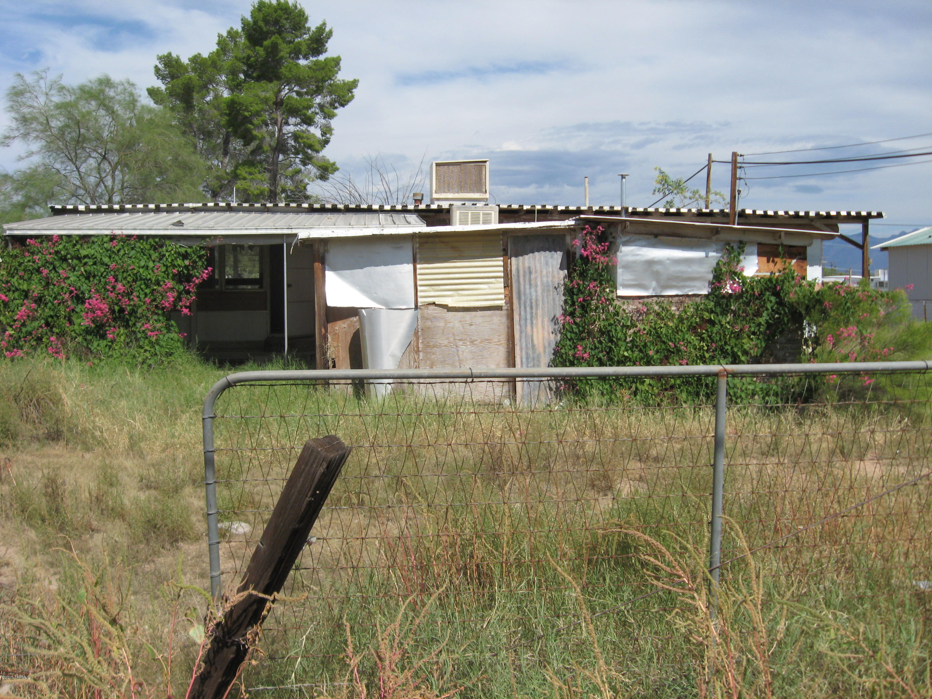 2711 West Bird Road Tucson, AZ 85746 - Photo 2 of 2 Gallery Image 2
