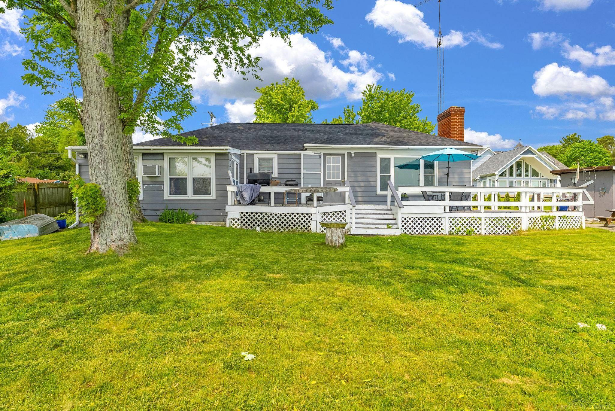 8941-8943 Lakeshore Road Lexington, MI 48450 - Photo 1 of 75