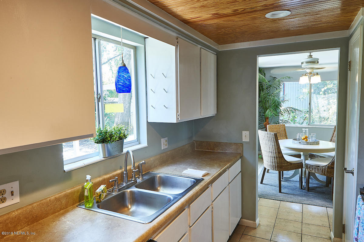 285 Seminole Road Atlantic Beach, FL 32233 - Photo 13 of 36 285_Seminole_RD__026