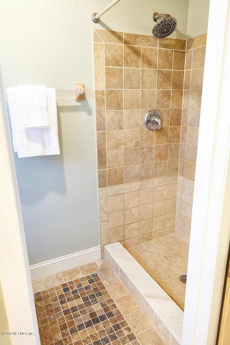 285 Seminole Road Atlantic Beach, FL 32233 - Photo 22 of 36 285_Seminole_RD__044