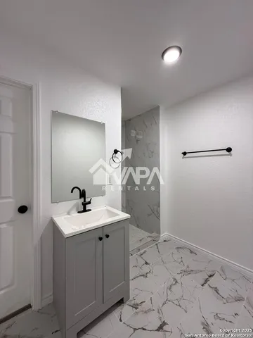 $2,000 | 7422 Pipe Spring Street, San Antonio, TX 78238