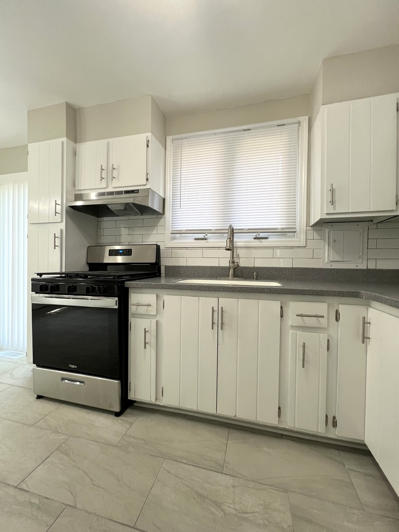 14444 Springfield Avenue Midlothian, IL 60445 - Photo 12 of 31 Gallery Image 12