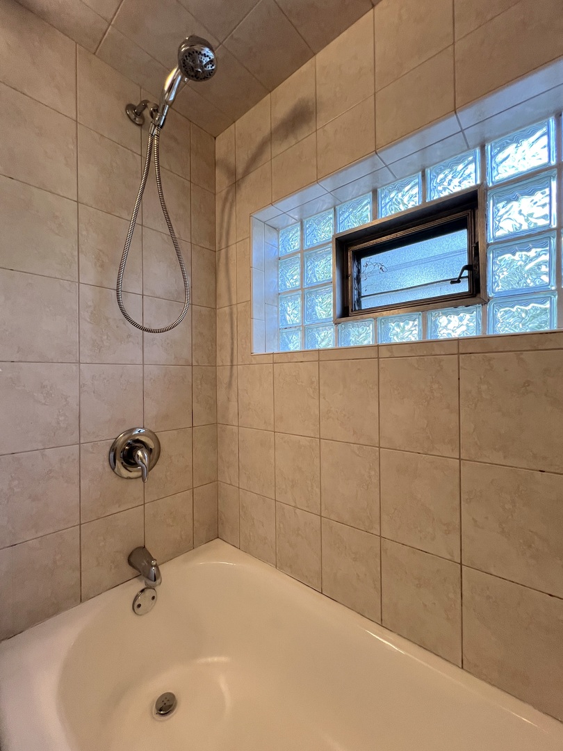 14444 Springfield Avenue Midlothian, IL 60445 - Photo 17 of 31 Gallery Image 17