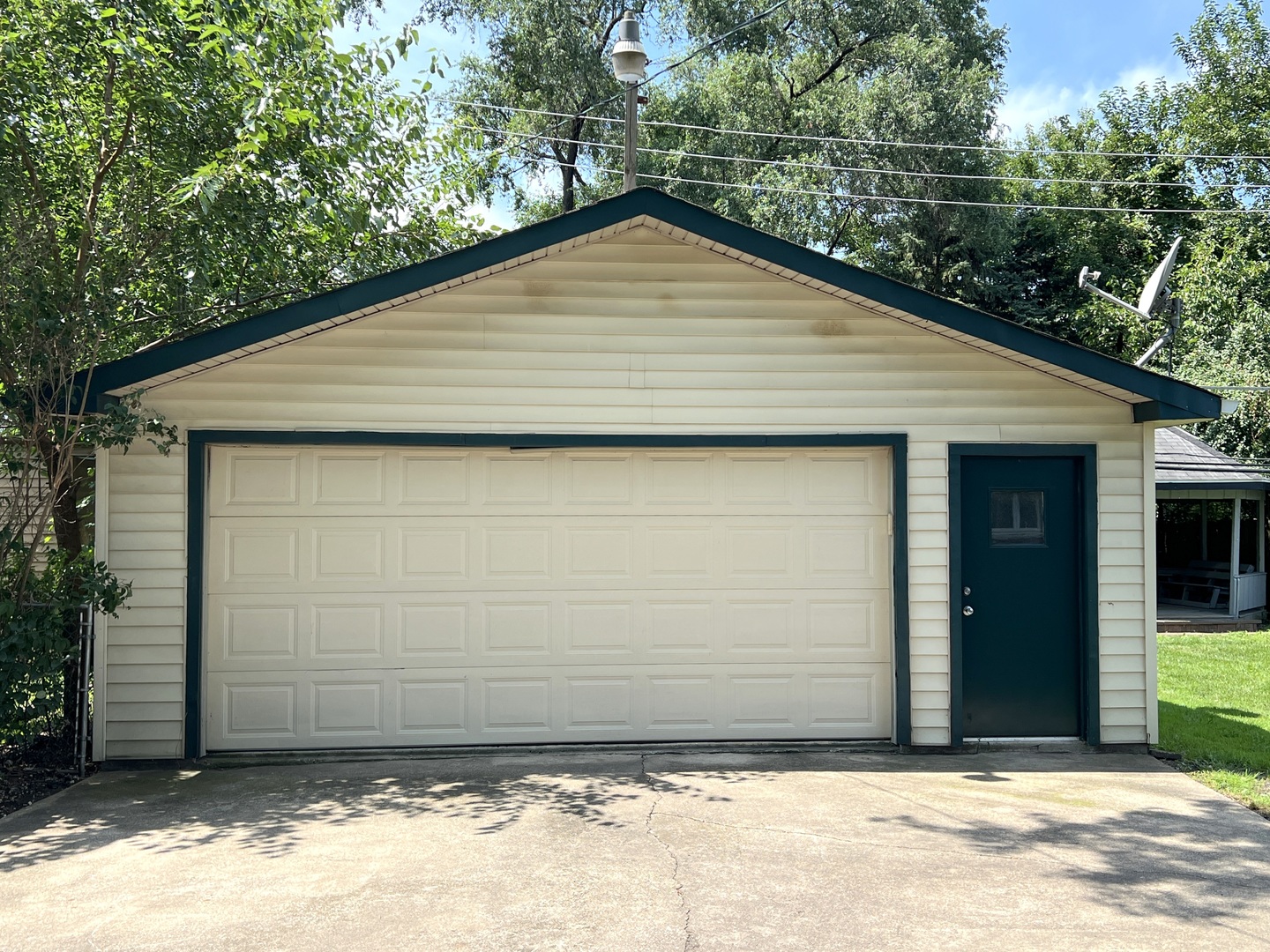 14444 Springfield Avenue Midlothian, IL 60445 - Photo 29 of 31 Gallery Image 29