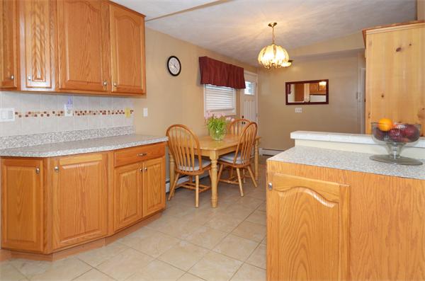 12 Andover Road Beverly, MA 01915 - Photo 8 of 20 Gallery Image 8