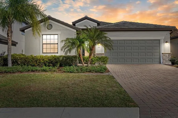 $450,000 | 707 Fire Bush Court, Bradenton, FL 34212