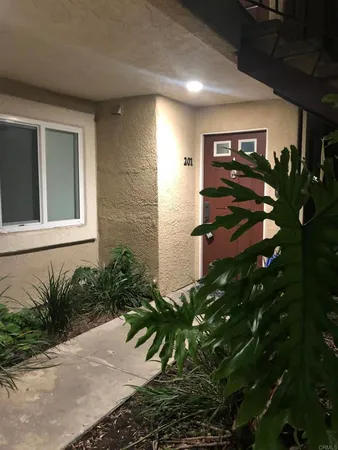 $3,100 | 201 Sea Cliff Way, Oceanside, CA 92056