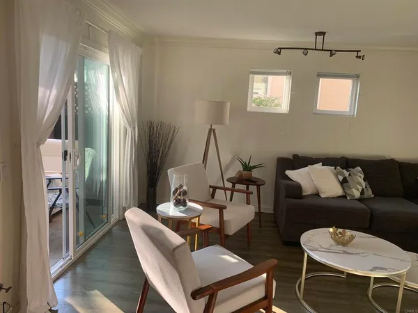 $3,100 | 201 Sea Cliff Way, Oceanside, CA 92056