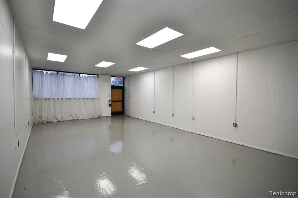 23831 John R Road Hazel Park, MI 48030 - Photo 32 of 49