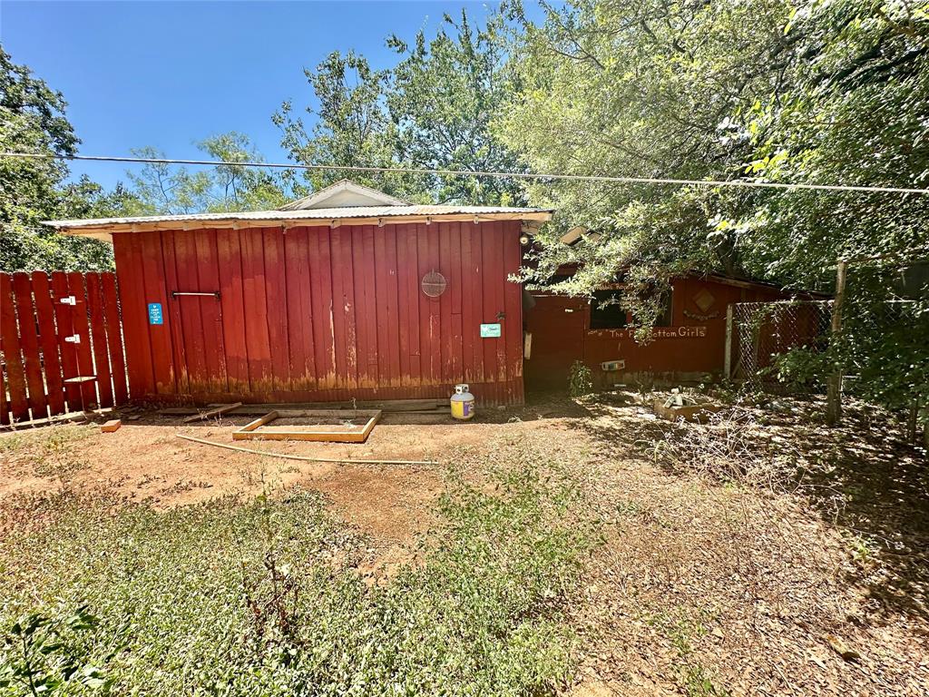 423 Strawn Road Ranger, TX 76470 - Photo 17 of 20