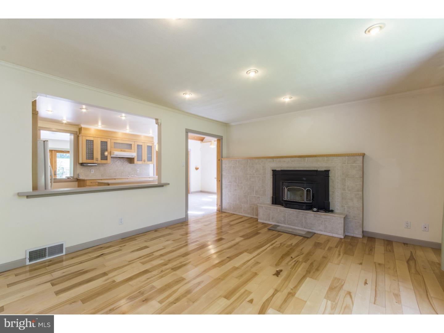 5162 Hiffletrayer Road Green Lane, PA 18054 - Photo 14 of 23 Dining Room
